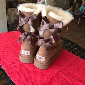 UGG BOOTS
